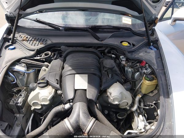 2016 PORSCHE PANAMERA 4