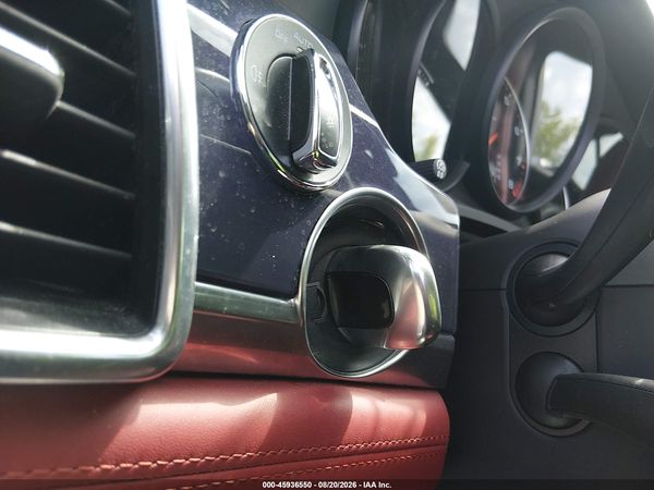 2016 PORSCHE PANAMERA 4