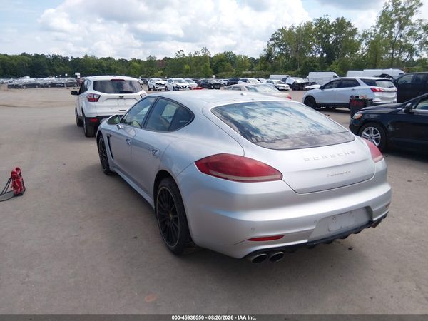 2016 PORSCHE PANAMERA 4