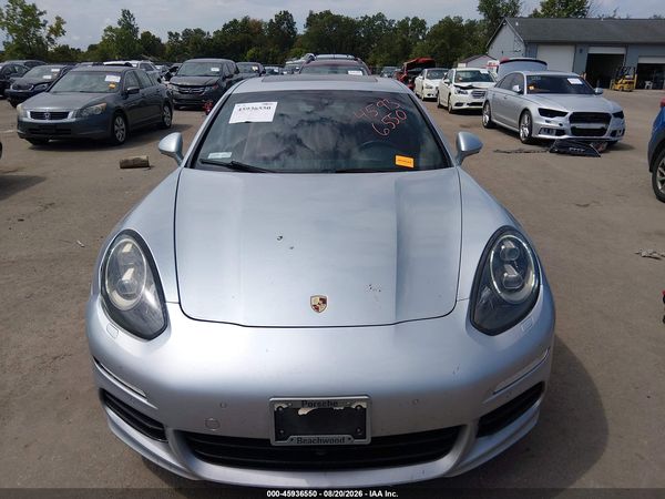 2016 PORSCHE PANAMERA 4