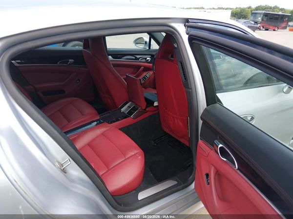 2016 PORSCHE PANAMERA 4