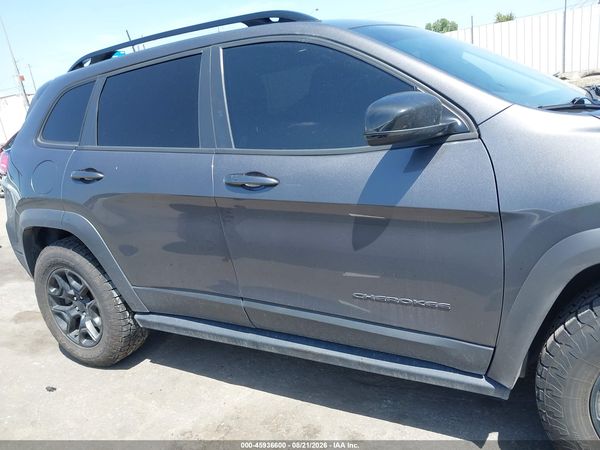 2022 JEEP CHEROKEE TRAILHAWK 4X4