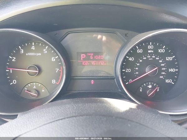 2016 KIA SEDONA LX
