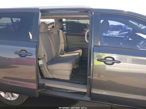 2016 KIA SEDONA LX
