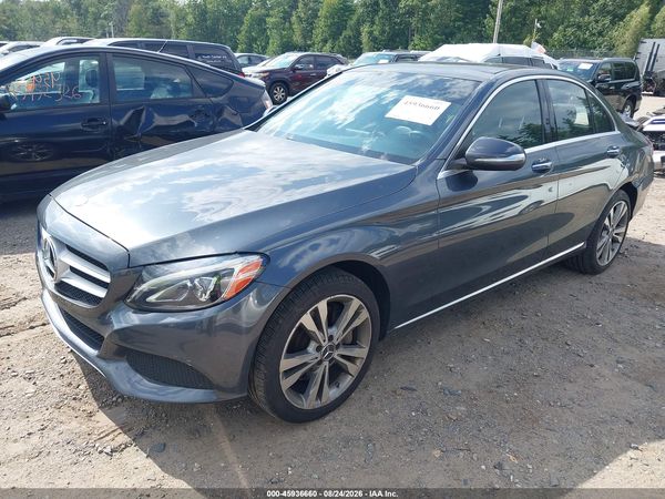 2015 MERCEDES-BENZ C 300 — I2