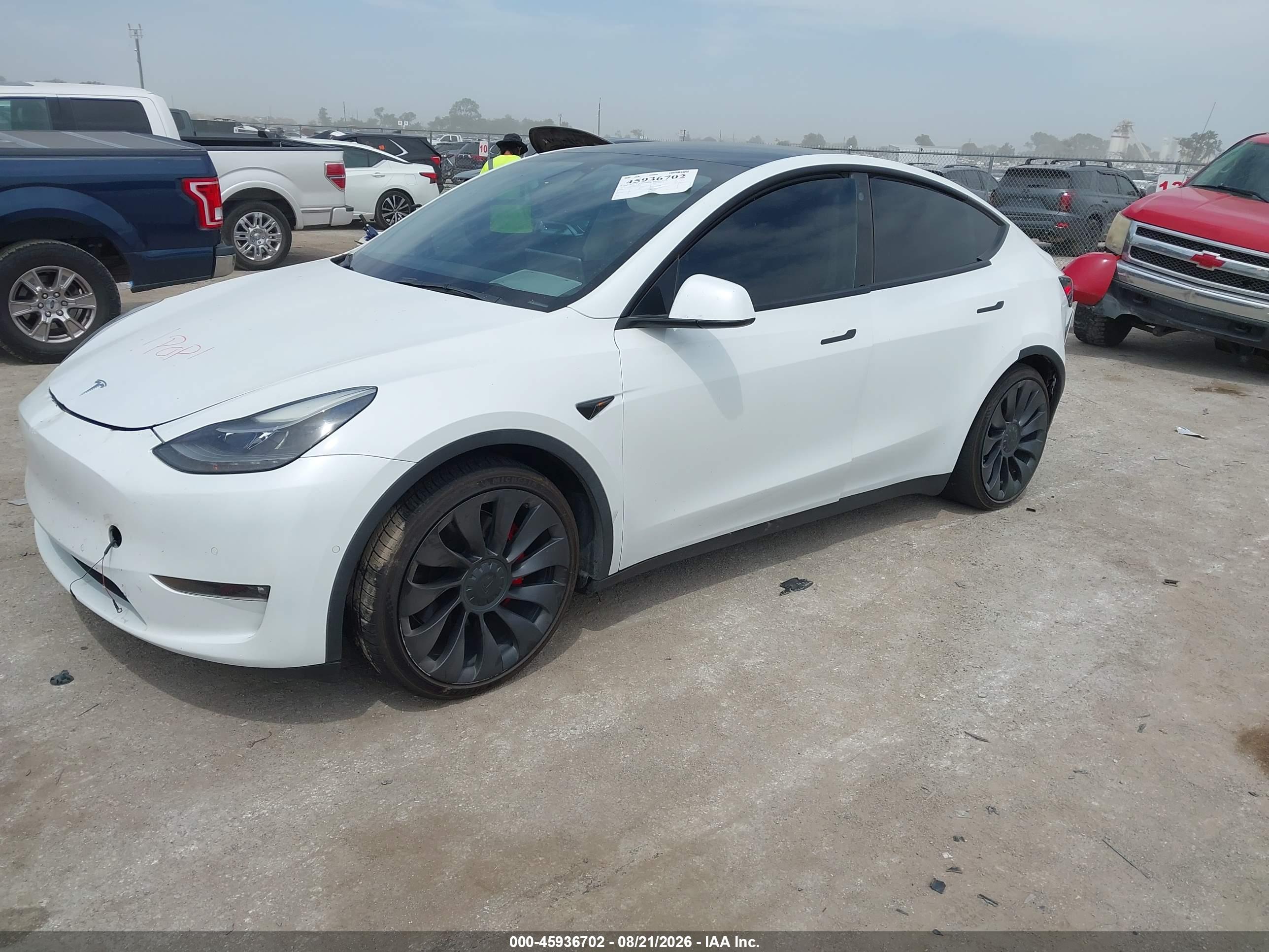 2022 TESLA MODEL Y — I2