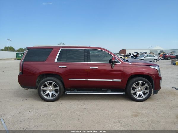 2016 CADILLAC ESCALADE PREMIUM COLLECTION — I116