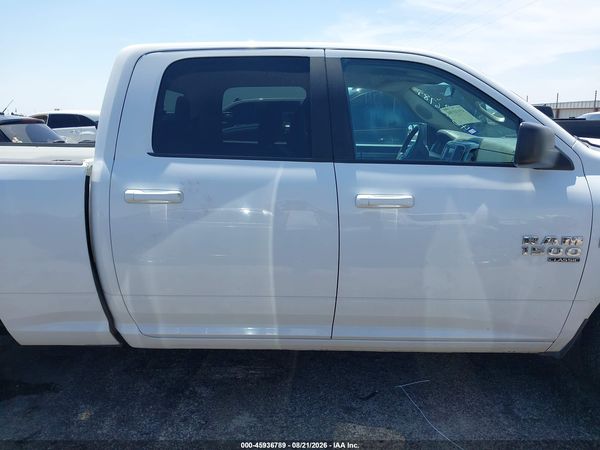 2020 RAM 1500 CLASSIC SLT  4X4 6'4 BOX