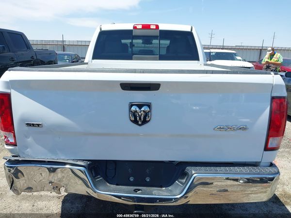2020 RAM 1500 CLASSIC SLT  4X4 6'4 BOX