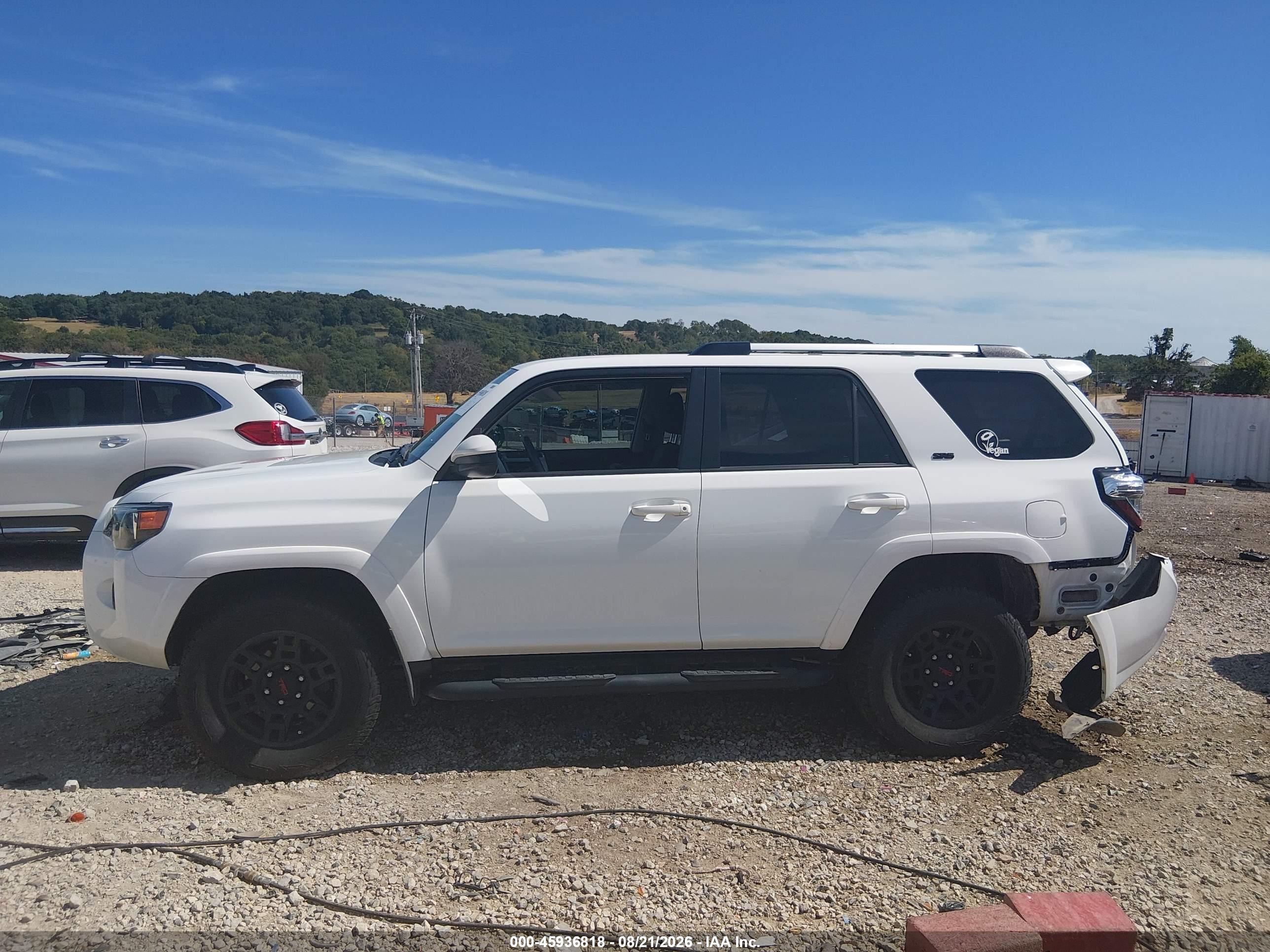 2020 TOYOTA 4RUNNER SR5