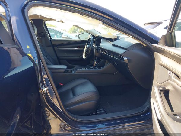 2024 MAZDA 3 SELECT SPORT — I5