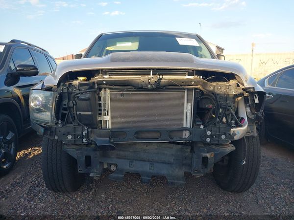 2019 RAM 1500 CLASSIC WARLOCK  4X2 6'4 BOX