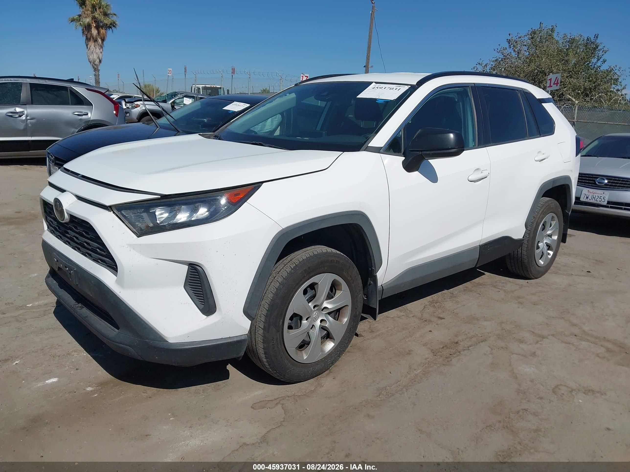 2019 TOYOTA RAV4 LE — I2
