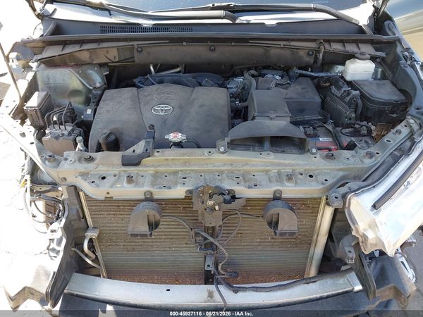 2018 TOYOTA HIGHLANDER LE PLUS