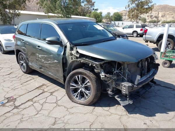 2018 TOYOTA HIGHLANDER LE PLUS