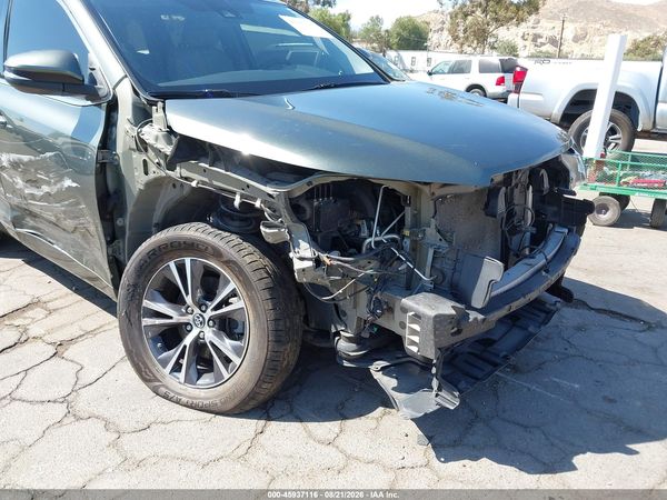 2018 TOYOTA HIGHLANDER LE PLUS