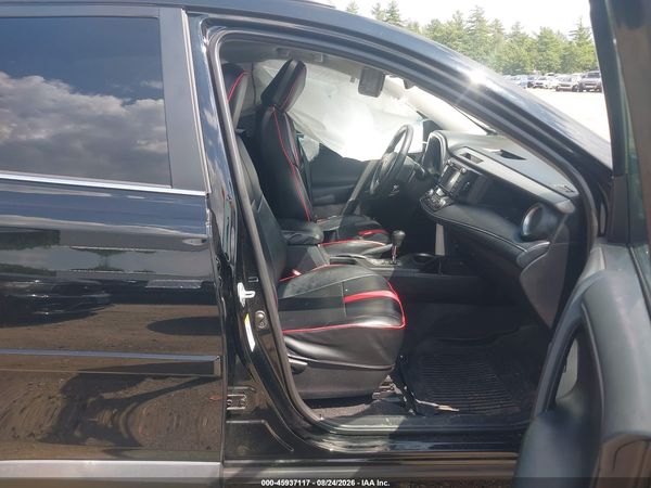 2018 TOYOTA RAV4 XLE — I5