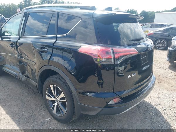 2018 TOYOTA RAV4 XLE — I153