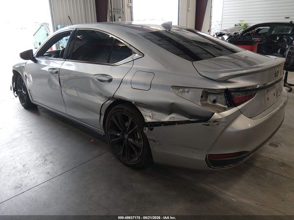 2023 LEXUS ES 300H F SPORT HANDLING — I3