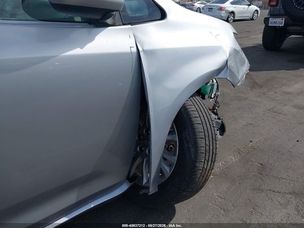 2014 TOYOTA SIENNA XLE V6 8 PASSENGER