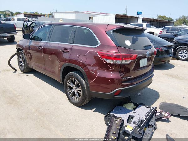 2017 TOYOTA HIGHLANDER LE — I3