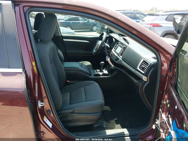 2017 TOYOTA HIGHLANDER LE — I5