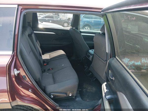 2017 TOYOTA HIGHLANDER LE — I8