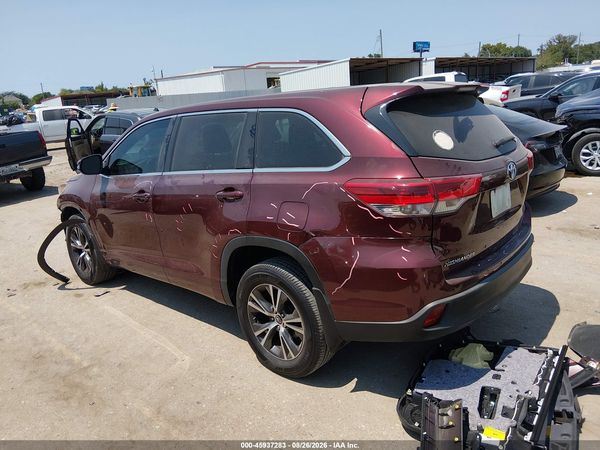 2017 TOYOTA HIGHLANDER LE — I117