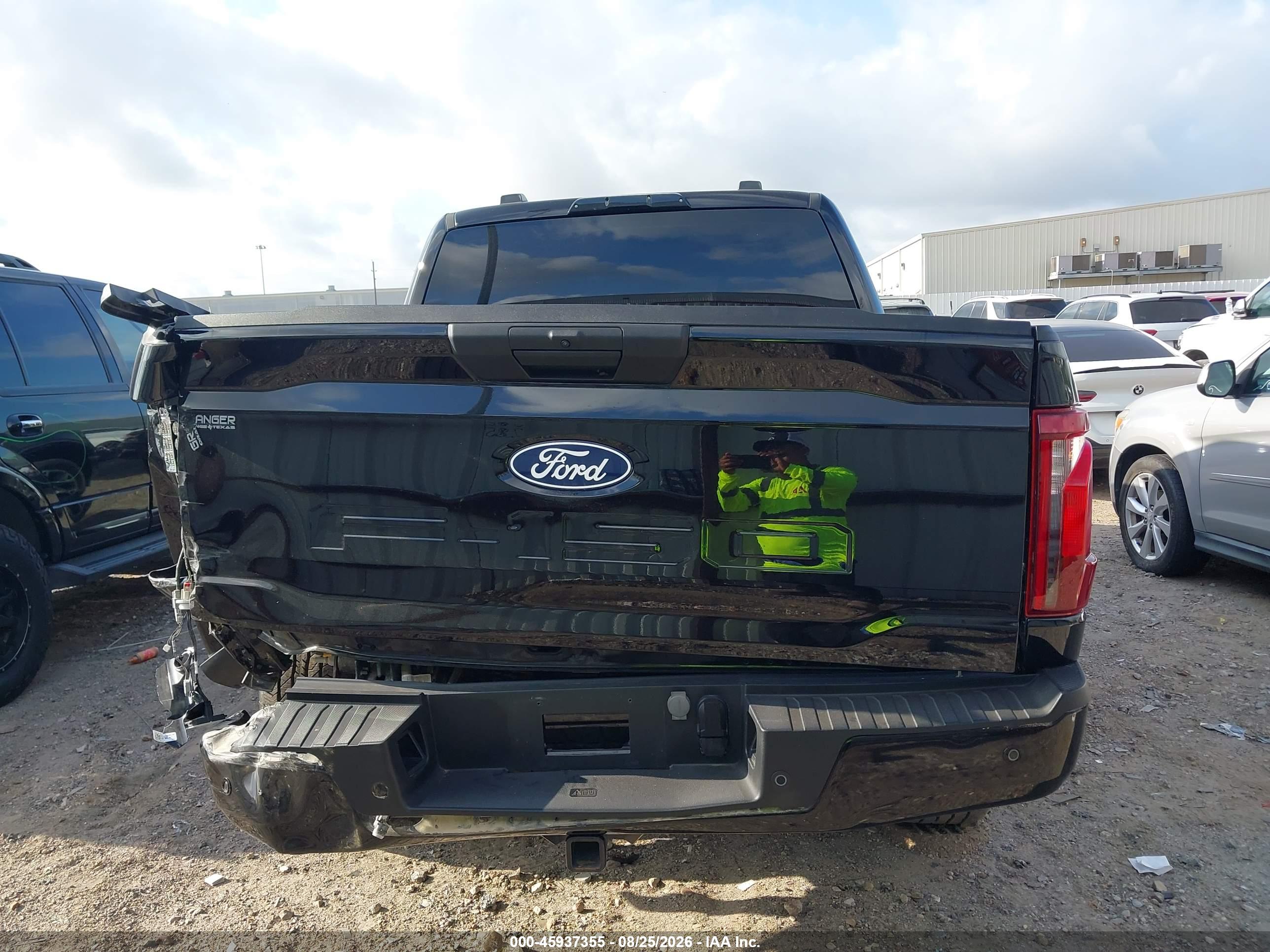 2025 FORD F-150 STX