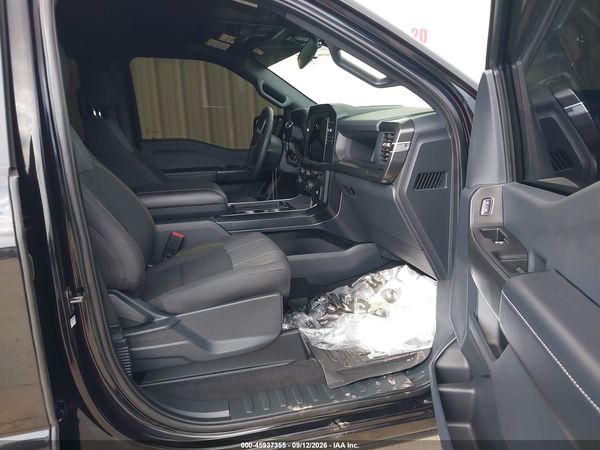 2025 FORD F-150 STX
