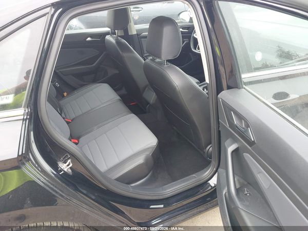 2025 VOLKSWAGEN JETTA 1.5T SE — I8