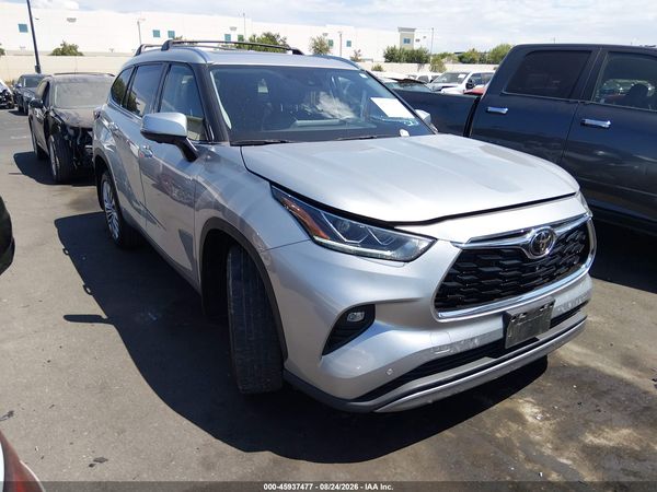 2024 TOYOTA HIGHLANDER PLATINUM — I1