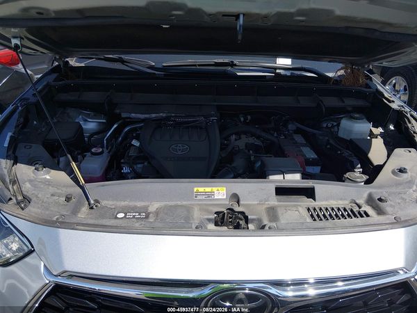 2024 TOYOTA HIGHLANDER PLATINUM — I10
