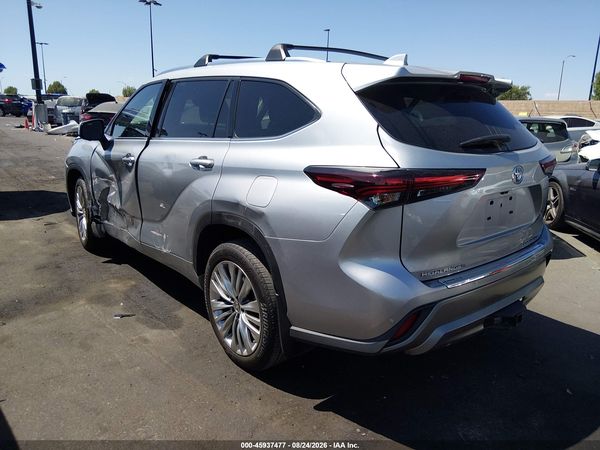 2024 TOYOTA HIGHLANDER PLATINUM — I117