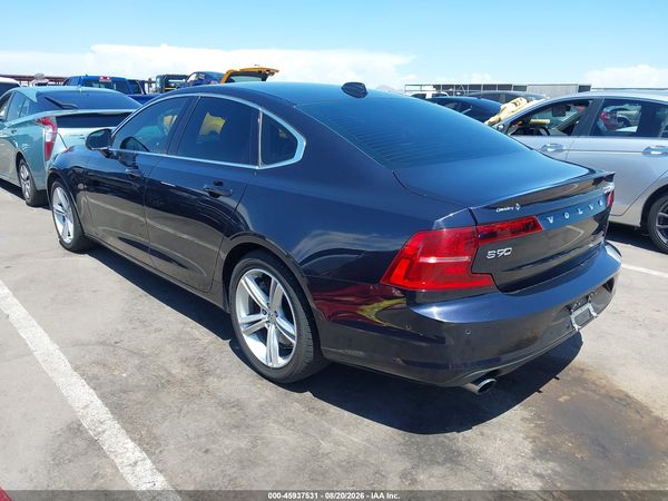 2017 VOLVO S90 T5 MOMENTUM
