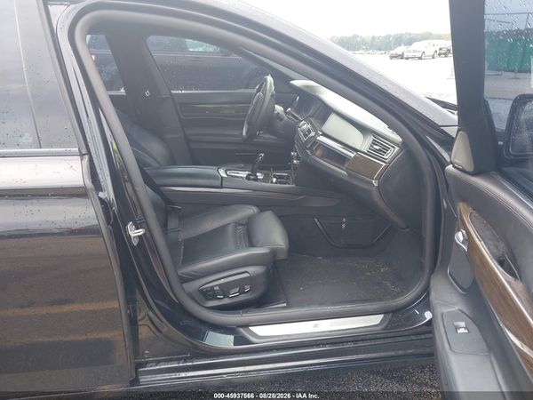 2015 BMW 750LI — I5