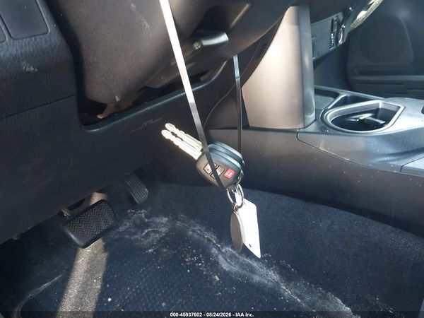 2016 TOYOTA RAV4 LE — I11