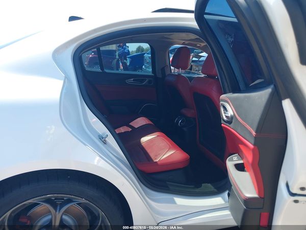 2019 ALFA ROMEO GIULIA TI SPORT RWD