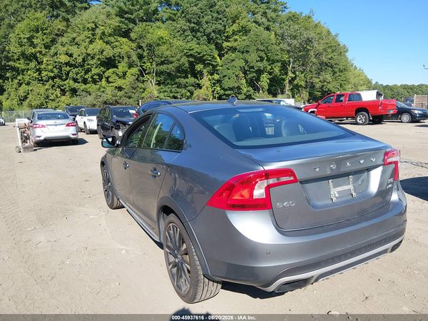 2016 VOLVO S60 CROSS COUNTRY T5 PLATINUM