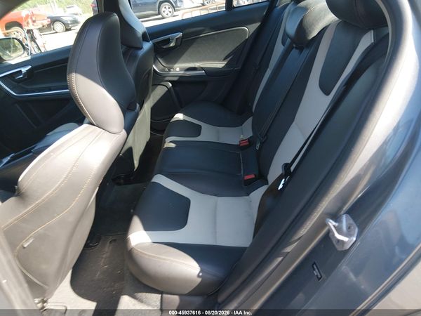 2016 VOLVO S60 CROSS COUNTRY T5 PLATINUM