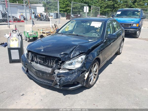 2014 MERCEDES-BENZ C 300 LUXURY 4MATIC