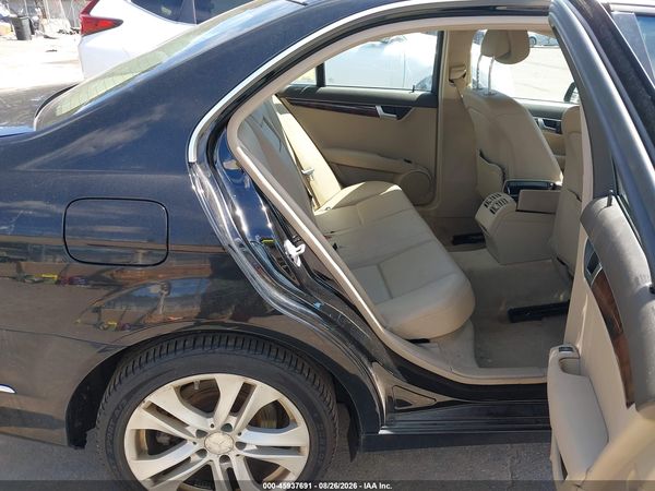 2014 MERCEDES-BENZ C 300 LUXURY 4MATIC