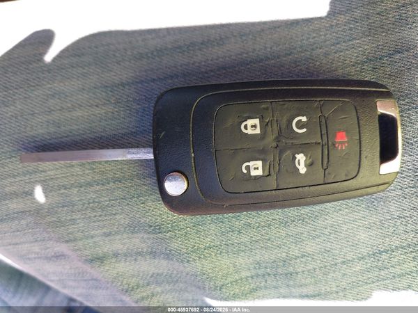 2016 CHEVROLET EQUINOX LT — I11