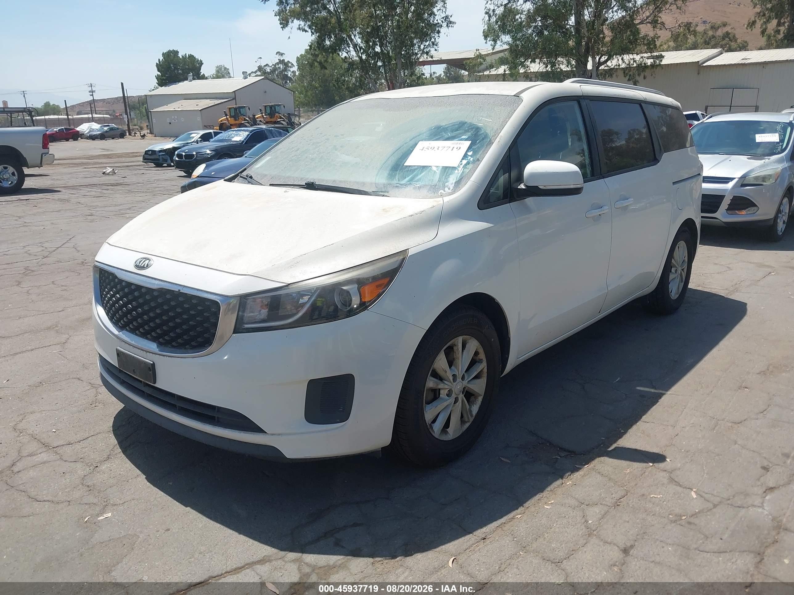 2016 KIA SEDONA LX