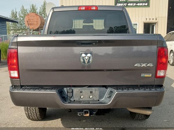 2016 RAM 1500 ST