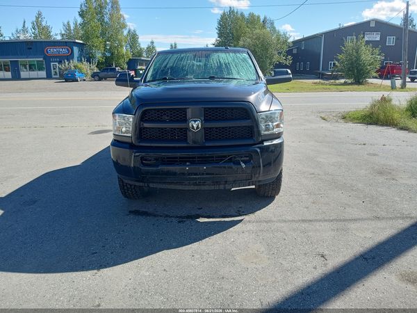 2018 RAM 2500 TRADESMAN  4X4 8' BOX