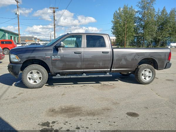 2018 RAM 2500 TRADESMAN  4X4 8' BOX