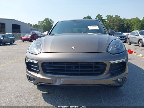 2016 PORSCHE CAYENNE