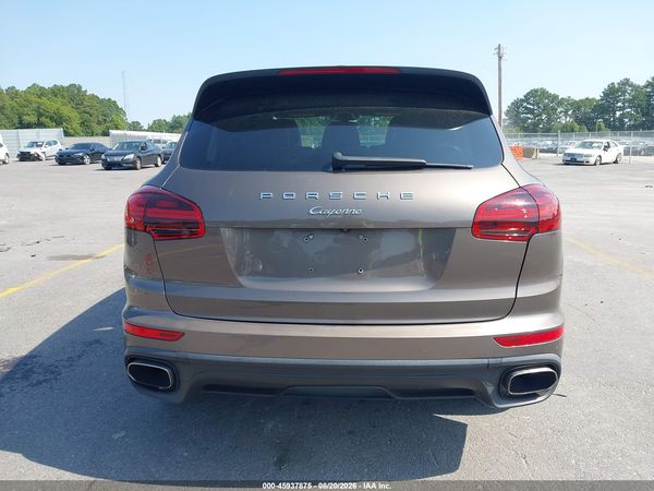 2016 PORSCHE CAYENNE