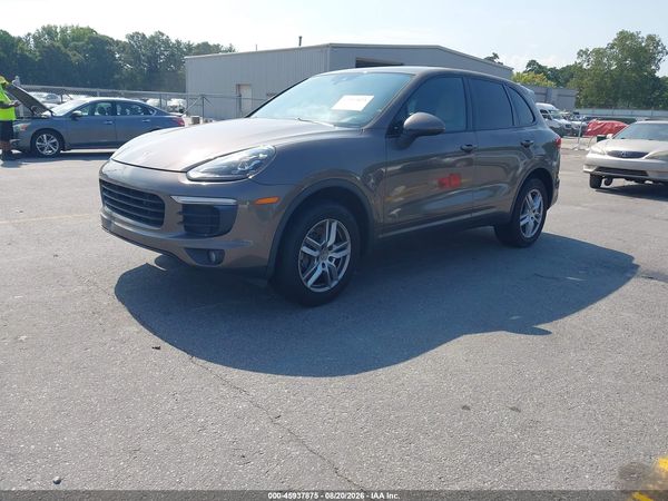 2016 PORSCHE CAYENNE